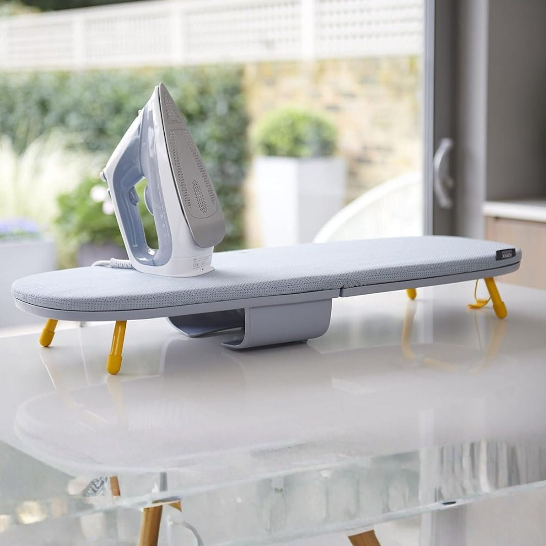 Tabla de planchar plegable con soporte para plancha y montaje en pared, compacta para ahorro de espacio